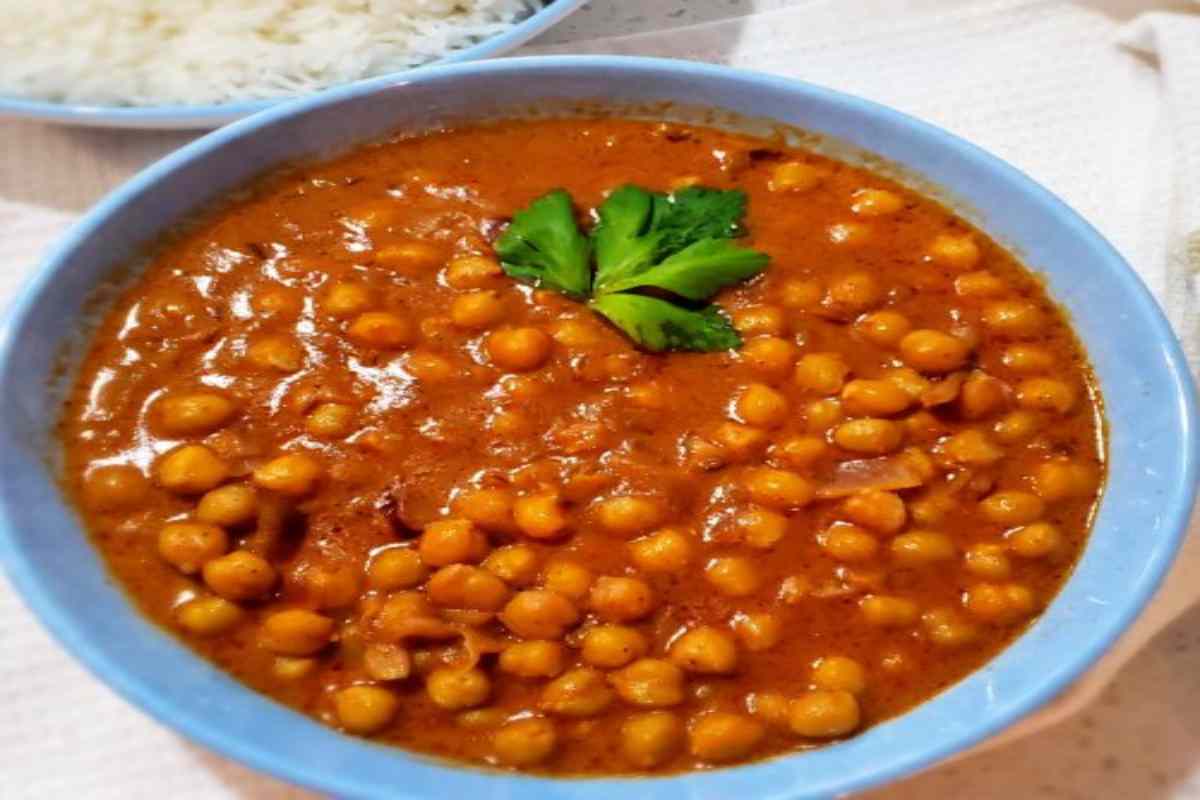 Creamy Chickpea Curry Recipe