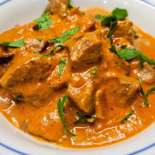 easy-homemade-beef-stroganoff-recipe